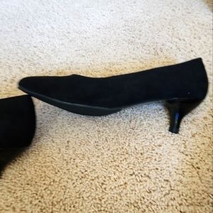 Kitten Heel Suede Trotters